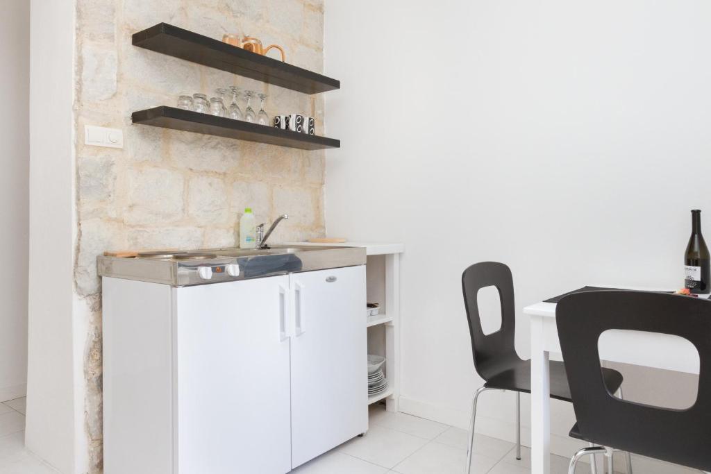 Eco Old Town Beach Split Room photo